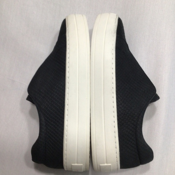 J Slides snakeskin platform sneaker - Picture 7 of 16